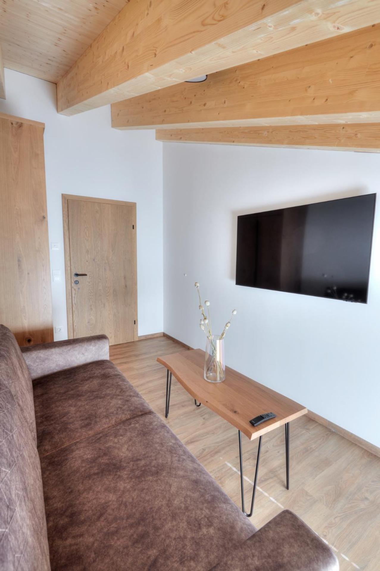 Alpenstolz Damuels Haus 4 - Stilvoll Urlauben In Den Bergen Apartment Exterior photo